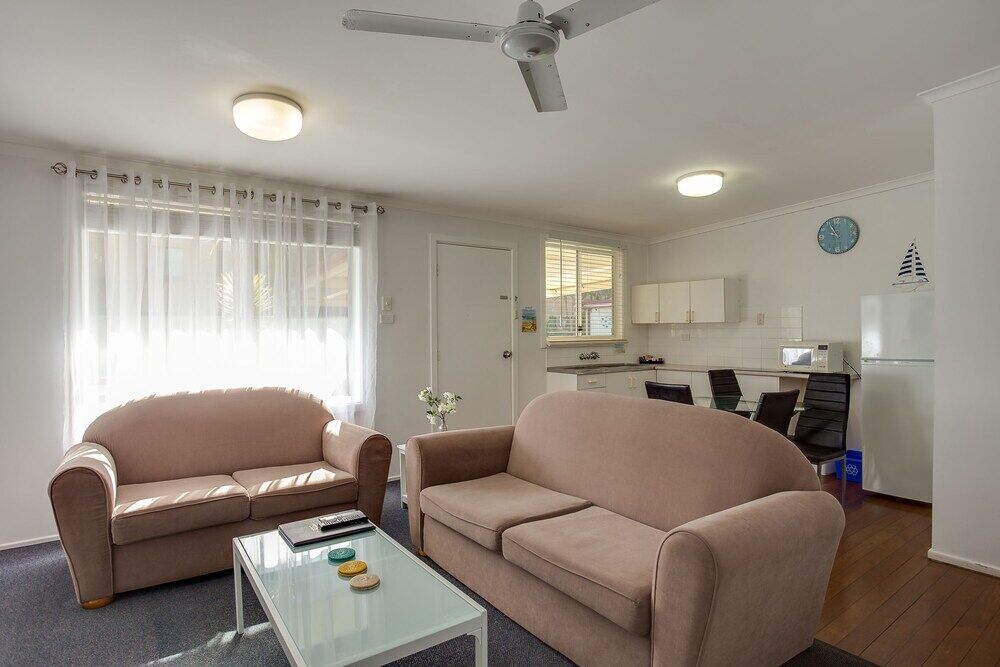 Ocean Park Motel & Holiday Apartments 콥스 하버 외부 사진
